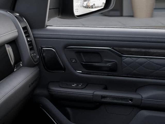 2026 Ram 1500 Limited Crew Cab 4x4 57 Box