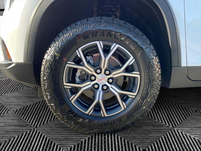 2026 GMC Acadia AT4 AWD