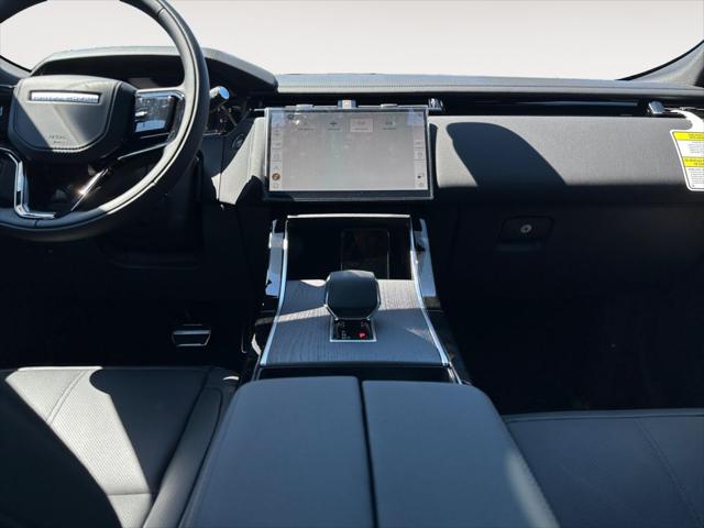 2026 Land Rover Range Rover Velar P250 Dynamic SE