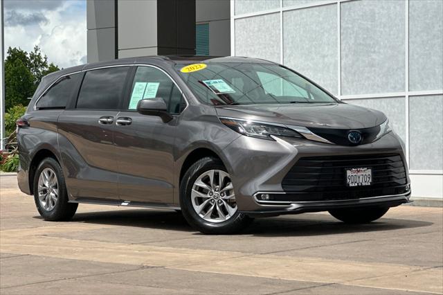 2022 Toyota Sienna XLE