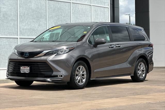 2022 Toyota Sienna XLE