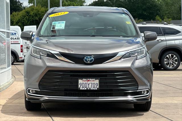 2022 Toyota Sienna XLE
