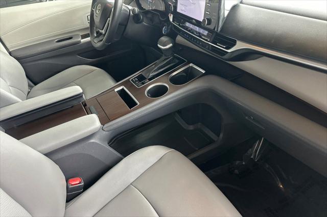 2022 Toyota Sienna XLE