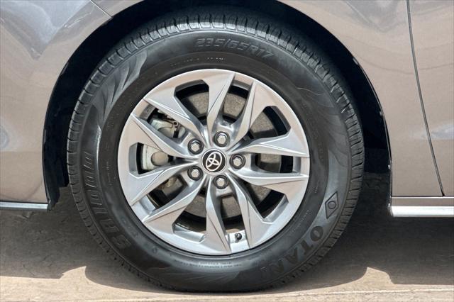 2022 Toyota Sienna XLE