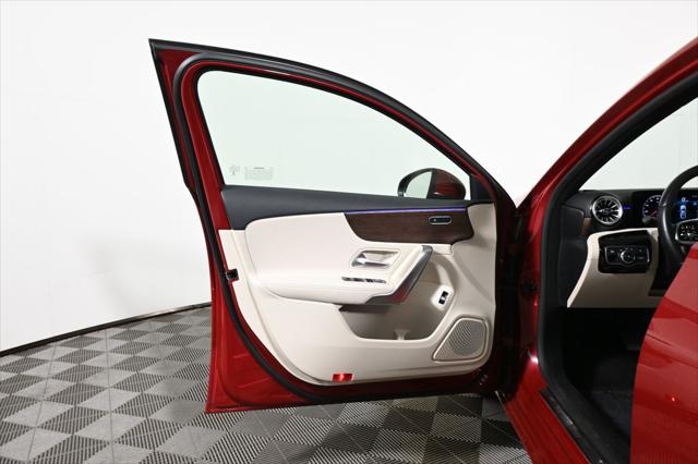 2022 Mercedes-Benz A 220 A 220