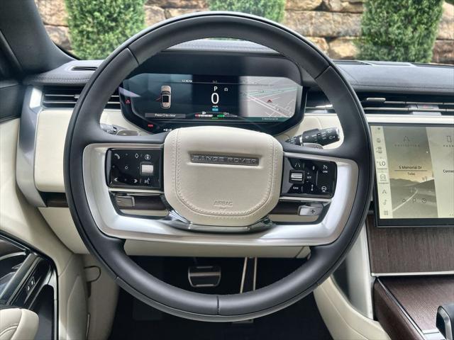 2026 Land Rover Range Rover P550e SE