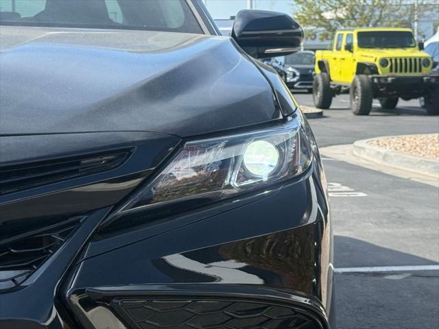 2021 Toyota Camry SE AWD