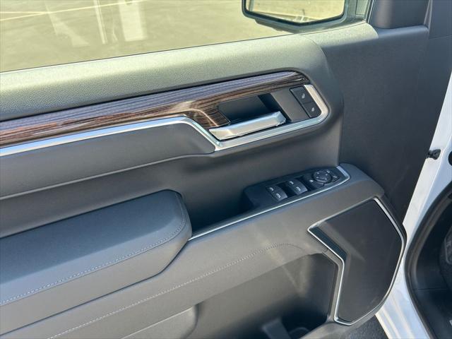 2026 Chevrolet Silverado 1500 2WD Crew Cab Short Bed LT