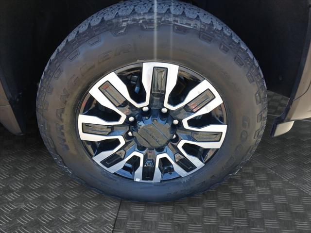 2025 GMC Sierra 2500HD 4WD Crew Cab Standard Bed Denali Ultimate