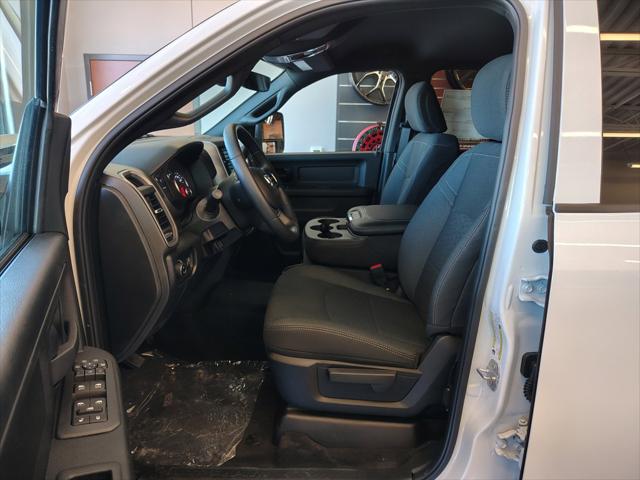 2026 Ram 2500 Black Express Crew Cab 4x4 64 Box