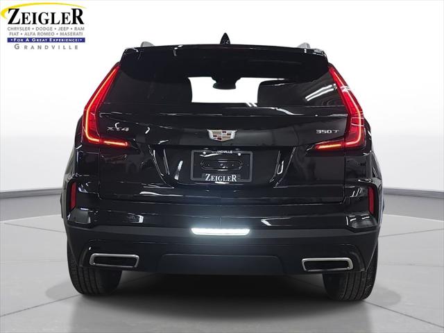 2025 Cadillac XT4 FWD Premium Luxury