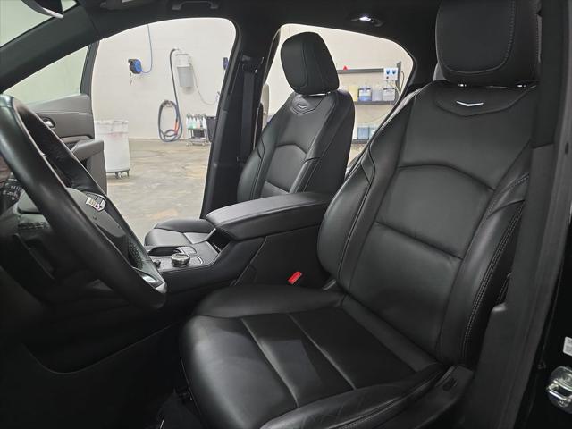 2025 Cadillac XT4 FWD Premium Luxury