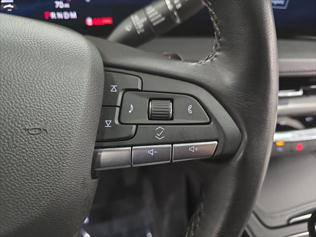 2025 Cadillac XT4 FWD Premium Luxury
