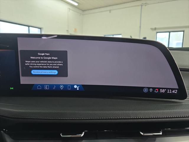 2025 Cadillac XT4 FWD Premium Luxury