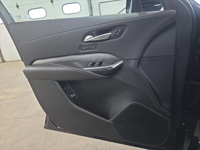 2025 Cadillac XT4 FWD Premium Luxury