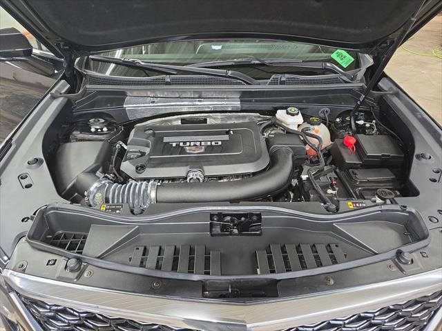 2025 Cadillac XT4 FWD Premium Luxury