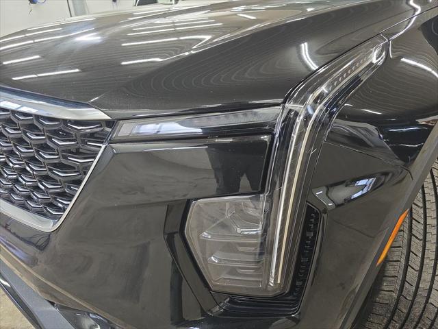 2025 Cadillac XT4 FWD Premium Luxury