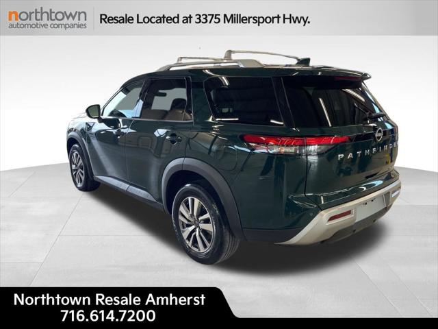 2023 Nissan Pathfinder SL 4WD