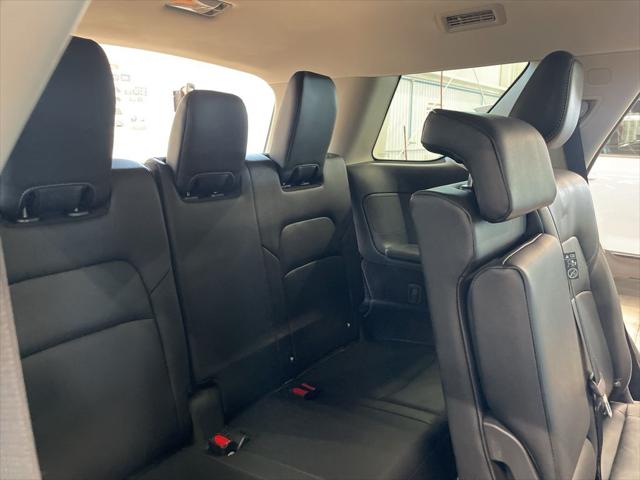 2023 Nissan Pathfinder SL 4WD