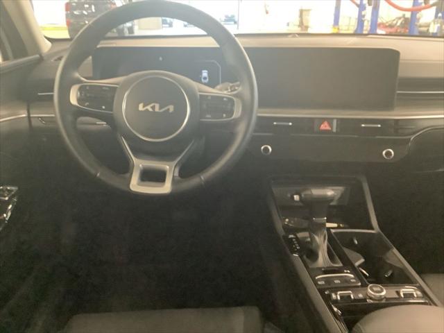 2025 Kia K5 EX