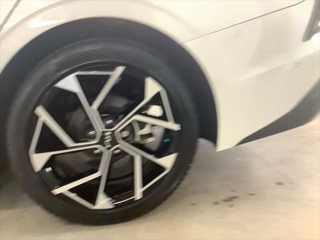2025 Kia K5 EX