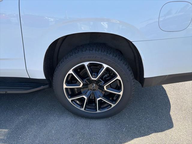 2024 Chevrolet Suburban 4WD RST