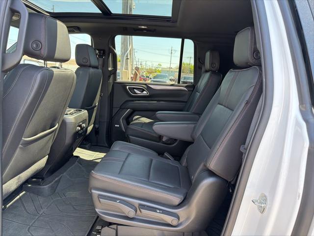 2024 Chevrolet Suburban 4WD RST