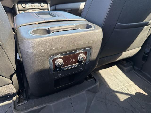 2024 Chevrolet Suburban 4WD RST