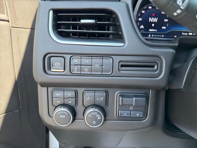 2024 Chevrolet Suburban 4WD RST
