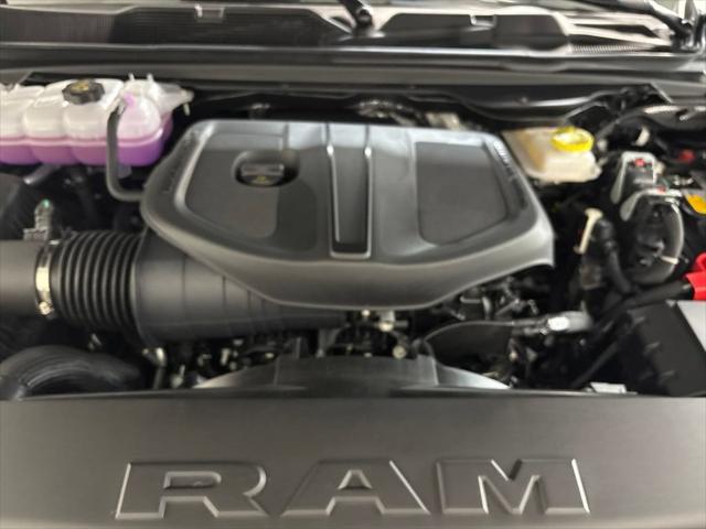 2026 Ram 1500 Express Crew Cab 4x4 5'7" Box