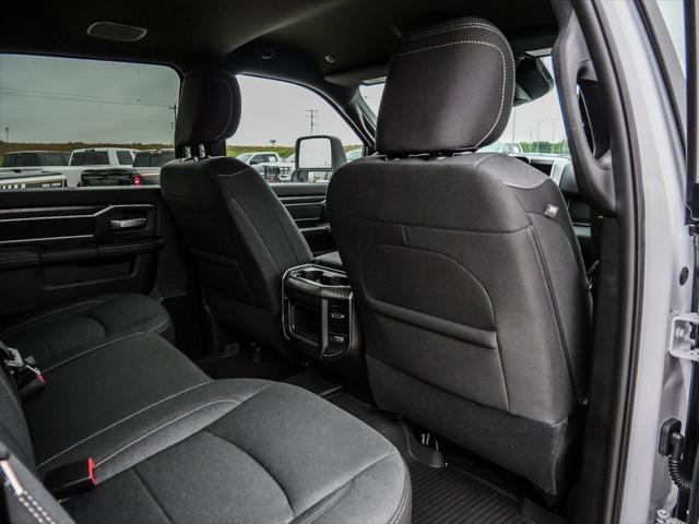 2026 Ram 3500 Big Horn Crew Cab 4x4 8' Box