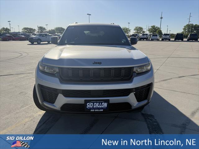 2026 Jeep Grand Cherokee GRAND CHEROKEE L LAREDO ALTITUDE 4X4