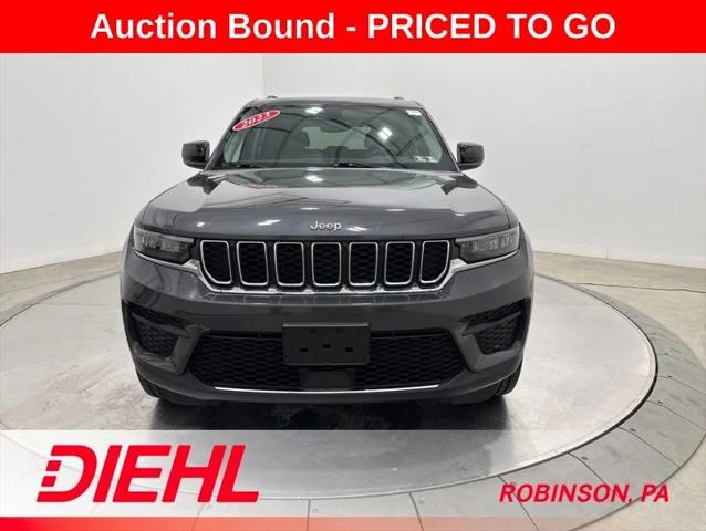 2023 Jeep Grand Cherokee Laredo 4x4