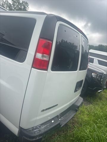 2025 Chevrolet Express Passenger RWD 3500 Extended Wheelbase LT
