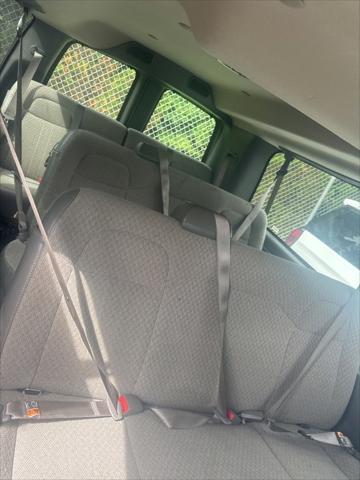 2025 Chevrolet Express Passenger RWD 3500 Extended Wheelbase LT