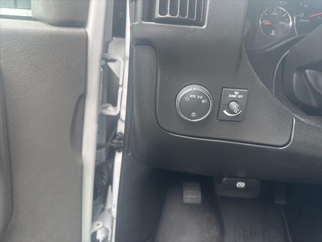 2025 Chevrolet Express Passenger RWD 3500 Extended Wheelbase LT