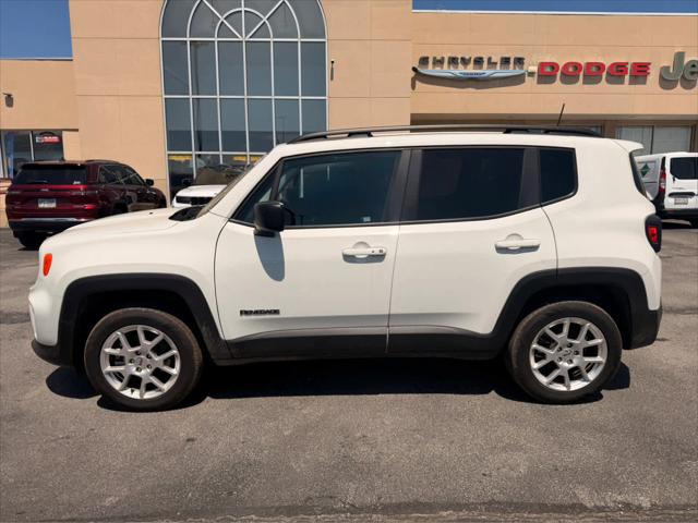 2022 Jeep Renegade Latitude 4x4 2022 Jeep Renegade Latitude 4x4