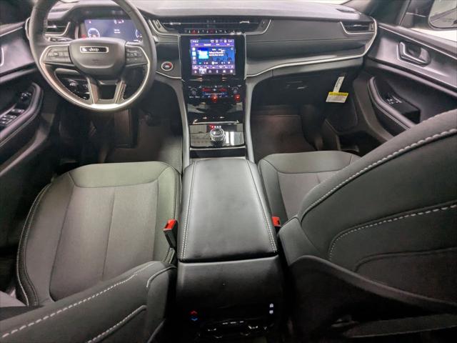 2026 Jeep Grand Cherokee Altitude 4x4