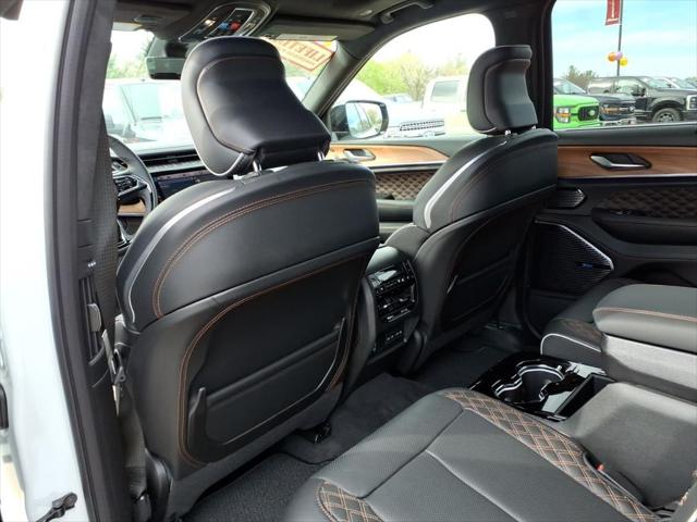 2026 Jeep Grand Cherokee Summit 4x4