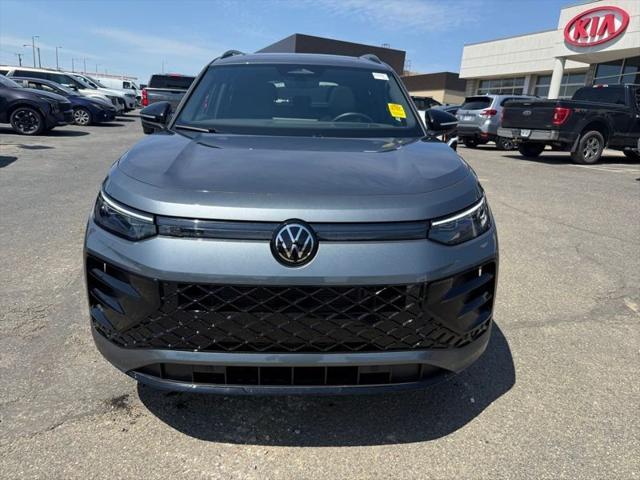 2025 Volkswagen Tiguan 2.0T SE R-Line Black