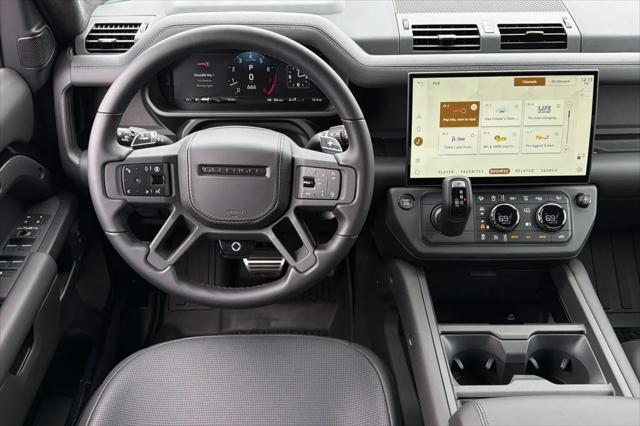 2026 Land Rover Defender P635 OCTA Black