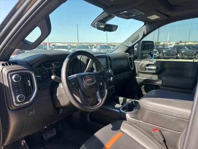 2023 GMC Sierra 2500HD 4WD Crew Cab Standard Bed AT4