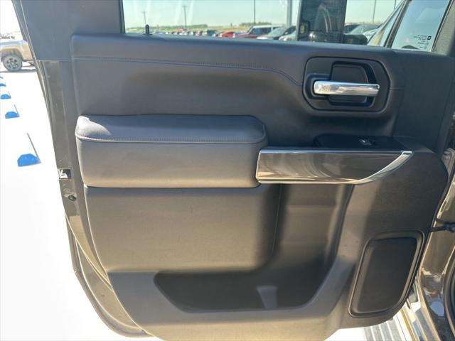 2023 GMC Sierra 2500HD 4WD Crew Cab Standard Bed AT4