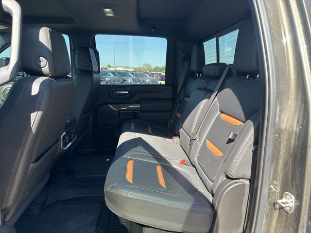 2023 GMC Sierra 2500HD 4WD Crew Cab Standard Bed AT4