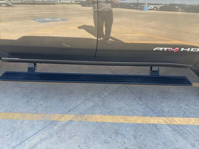 2023 GMC Sierra 2500HD 4WD Crew Cab Standard Bed AT4