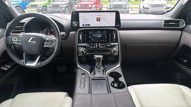 2024 Lexus LX Luxury
