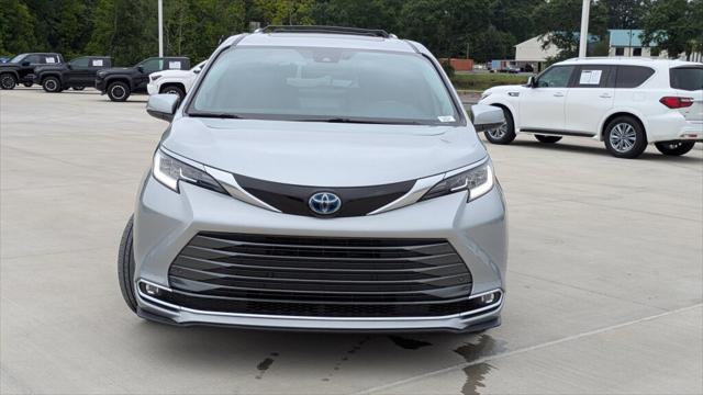 2024 Toyota Sienna Limited