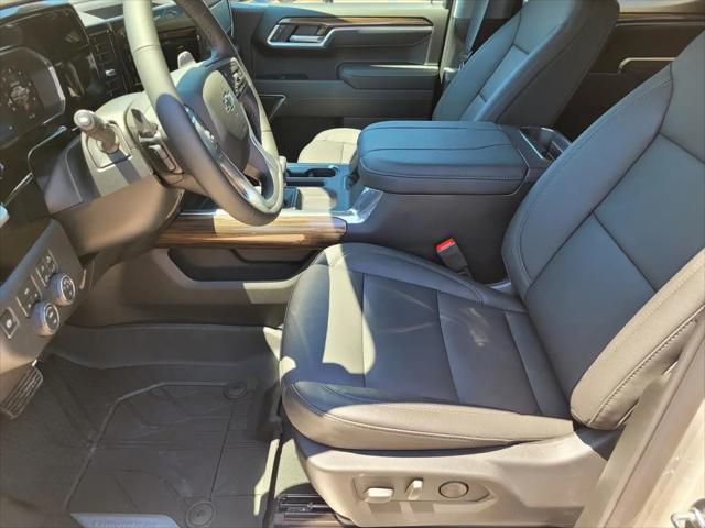 2026 Chevrolet Silverado 1500 4WD Crew Cab Short Bed RST