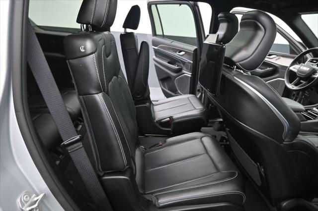 2023 Jeep Grand Cherokee L Overland 4x4