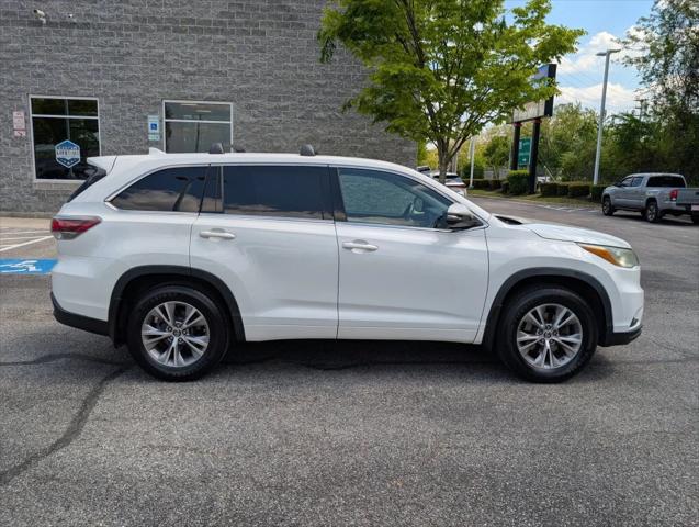 2016 Toyota Highlander LE Plus V6 2016 Toyota Highlander LE Plus V6